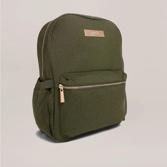 NWT JuJuBe MIDI Backpack in -OLIVE CHROMATICS - Picture 5 of 9